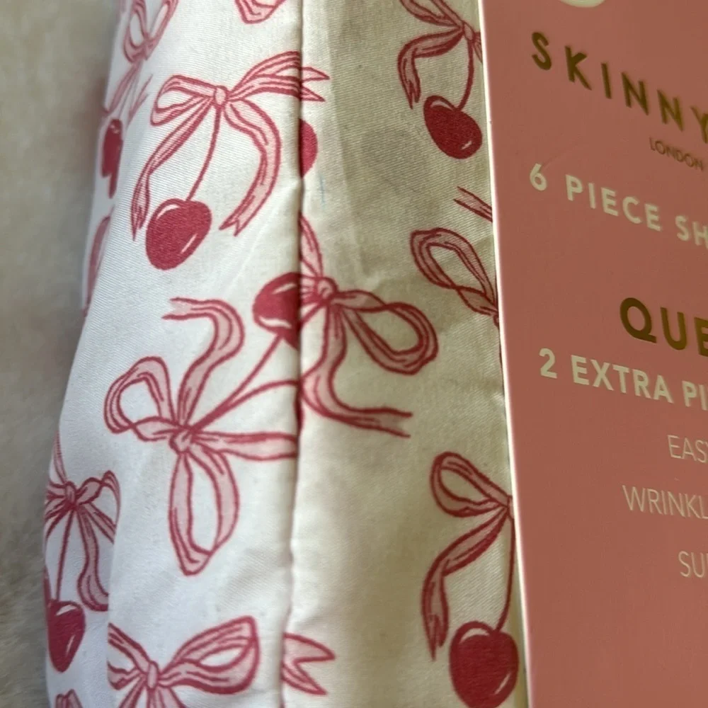 🩷🍒Skinny dip London cherry 6pc sheet set (Queen)